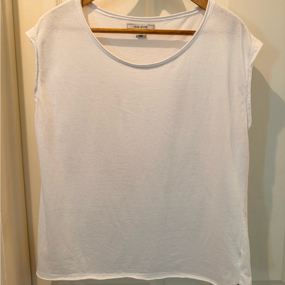 Adam Levine Y2K, White Scoop Neck Cap Sleeve Tee with cut out angel wings!
